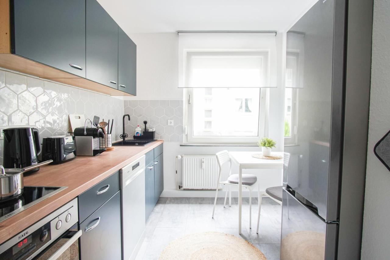 Homefy Bright And Cozy Holiday Apartment - Washer & Dryer - Free Parking Essen Eksteriør billede